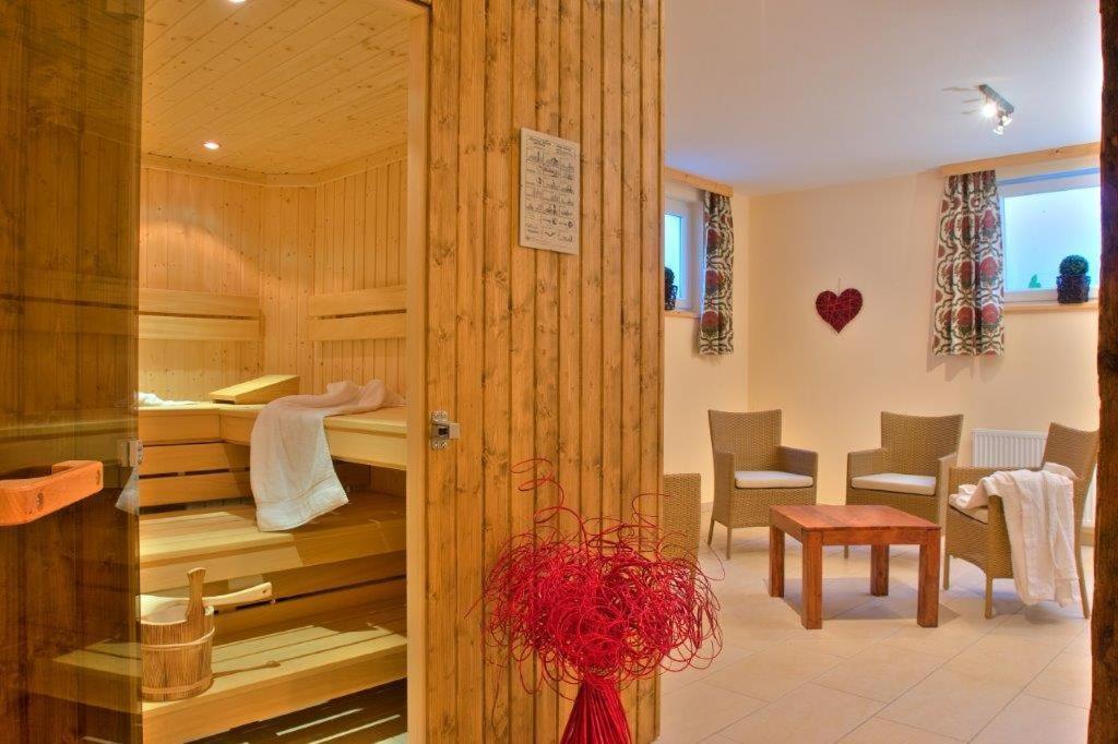 Neuhaushof Lägenhet Hollersbach im Pinzgau Exteriör bild